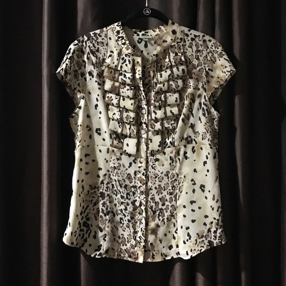 Medium Sheer Button Up Ruffled Cami - Picture 3 of 4